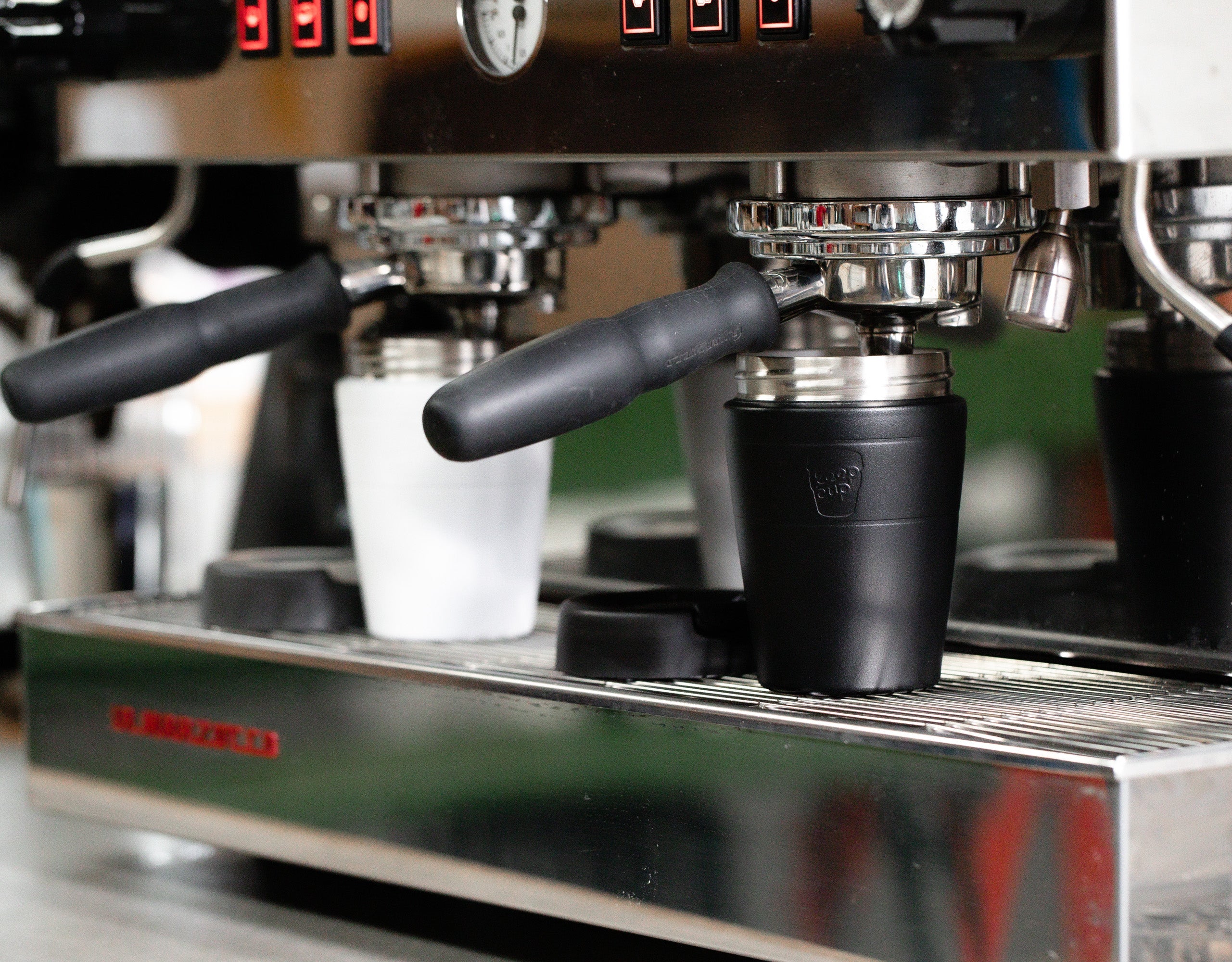 KeepCup Travel mug under coffee machine groupheads